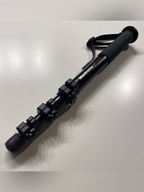 Manfrotto 680B Professional Monopod w/ Strap